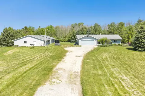 5397 Algoma Rd, New Franken, WI 54229