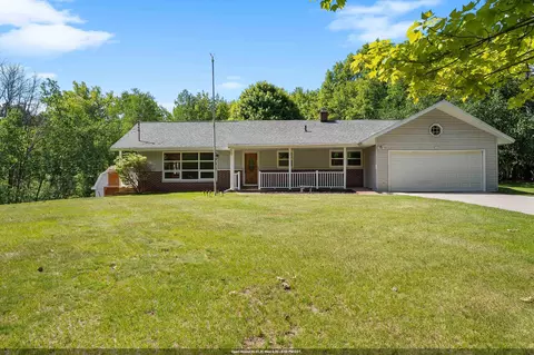 1135 Hill Dr, Oneida, WI 54155