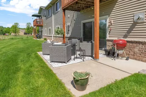 Exterior - 1074 W Willis Way, Appleton, WI 54913 photo 4 of 9