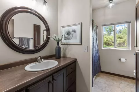 Bath - 1074 W Willis Way, Appleton, WI 54913 photo 1 of 3