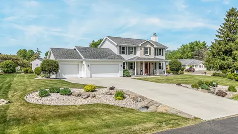 Exterior - w6108 Long Court, Appleton, WI 54914 photo 2 of 4