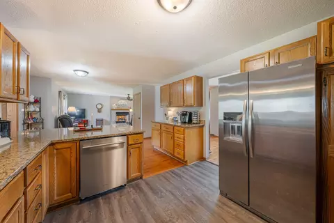 Kitchen - w6108 Long Court, Appleton, WI 54914 photo 4 of 4