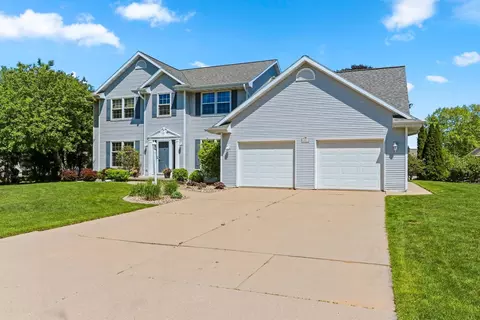 2861 Crosshaven Ave, Green Bay, WI 54313