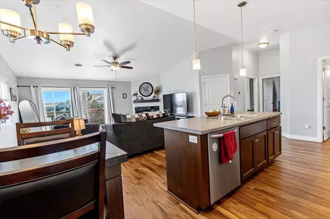Other - 2361 E Plank Cir #D, Appleton, WI 54915 photo 6 of 8