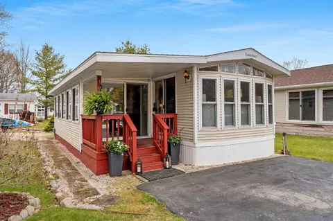 6607 Pearl Ln, Sturgeon Bay, WI 54235
