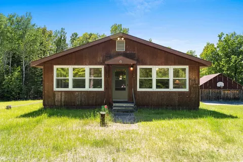 W4945 S Right Of Way Road, Crivitz, WI 54114