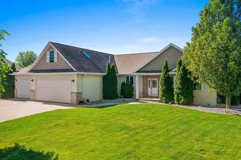 n2283 Cornhusk Drive, Greenville, WI 54942