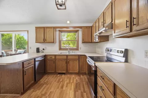 Kitchen - 1917 E Glendale Ave, Appleton, WI 54911 photo 2 of 3