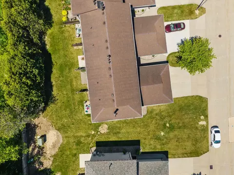 View/Area - 725 S Westhaven Pl #J, Appleton, WI 54914 photo 3 of 7