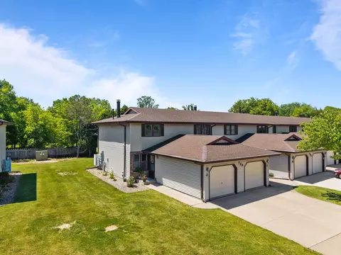 View/Area - 725 S Westhaven Pl #J, Appleton, WI 54914 photo 1 of 7