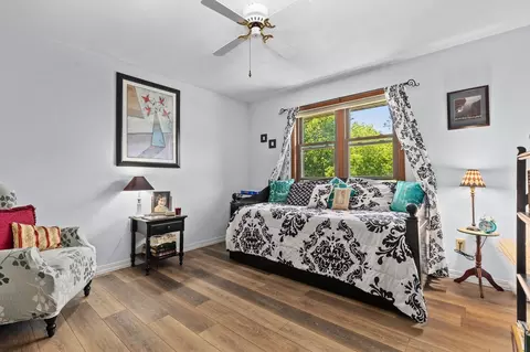 Bedroom - 725 S Westhaven Pl #J, Appleton, WI 54914 photo 4 of 5