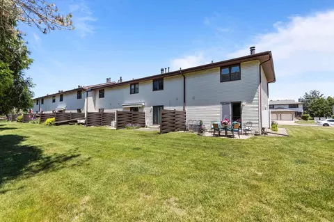 Exterior - 725 S Westhaven Pl #J, Appleton, WI 54914 photo 3 of 6