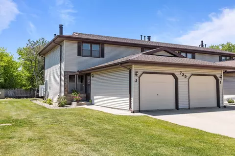 725 S Westhaven Pl #J, Appleton, WI 54914