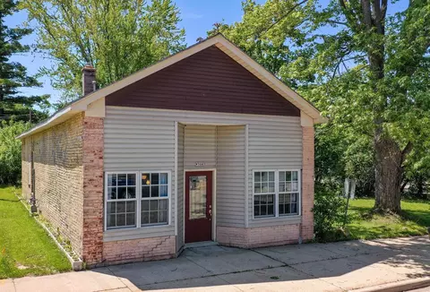 w5643 Main Street, Nichols, WI 54152