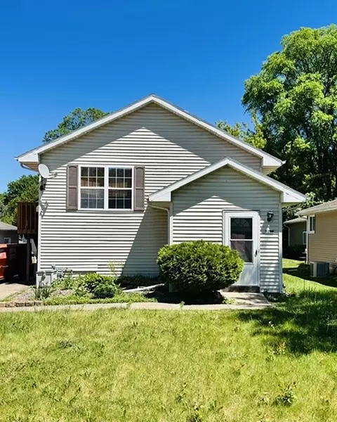 1250 Conrad St, Oshkosh, WI 54904