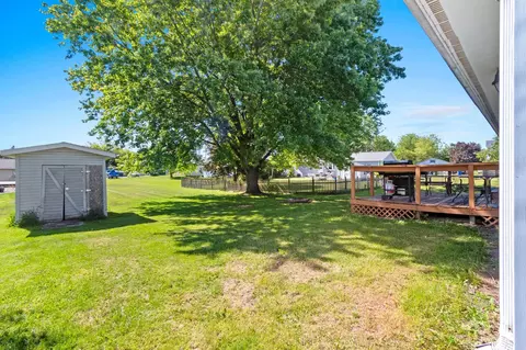 Exterior - 6796 Deuster St, Greenleaf, WI 54126 photo 6 of 7