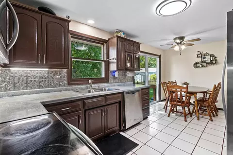 Kitchen - 6796 Deuster St, Greenleaf, WI 54126 photo 4 of 5