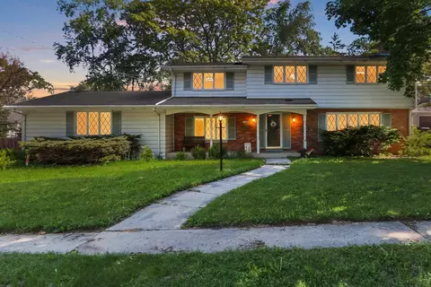 120 Iroquois Ave, Green Bay, WI 54301