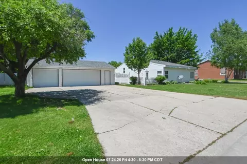 1395 Western Ave, Green Bay, WI 54303