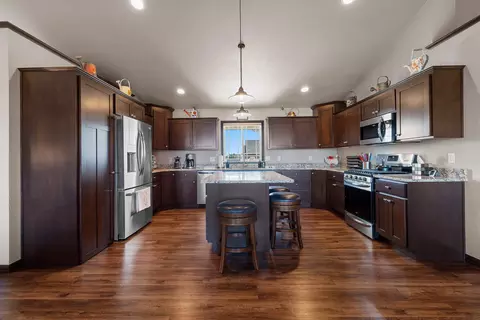 Kitchen - 5560 N Providence Ave, Appleton, WI 54913 photo 7 of 7