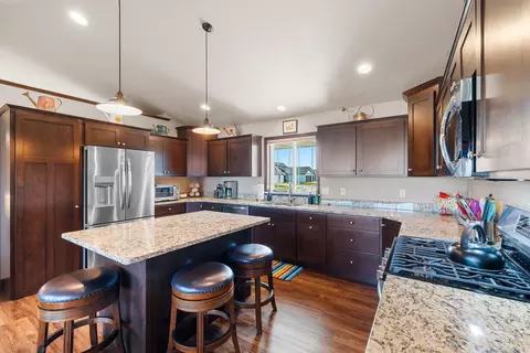 Kitchen - 5560 N Providence Ave, Appleton, WI 54913 photo 2 of 7