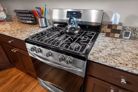 Kitchen - 5560 N Providence Ave, Appleton, WI 54913 photo 3 of 7