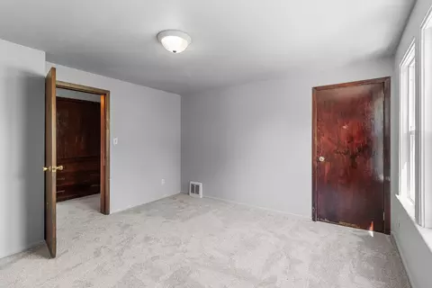 Bedroom - 809 N Durkee St, Appleton, WI 54911 photo 4 of 6