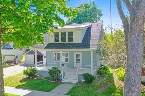 Exterior - 809 N Durkee St, Appleton, WI 54911 photo 4 of 6