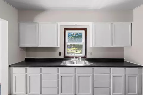 Kitchen - 809 N Durkee St, Appleton, WI 54911 photo 2 of 4
