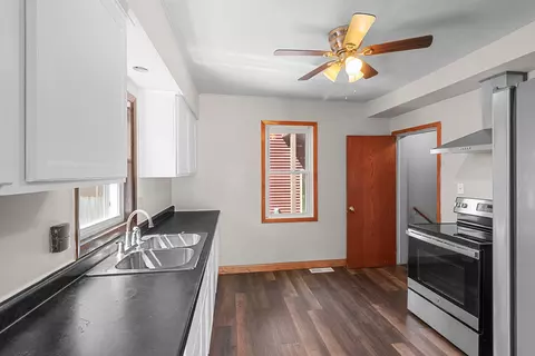 Kitchen - 809 N Durkee St, Appleton, WI 54911 photo 1 of 4