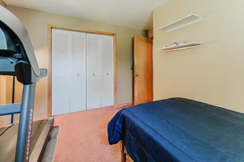 Bedroom - 727 Telulah Ave, Appleton, WI 54915 photo 4 of 5