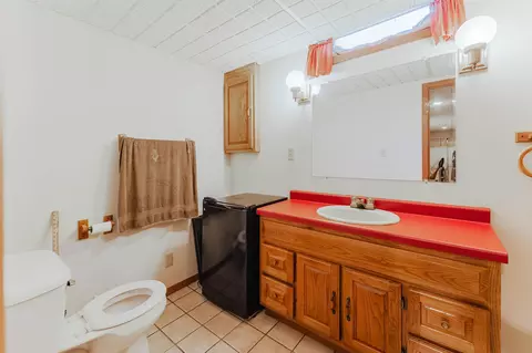 Bath - 727 Telulah Ave, Appleton, WI 54915 photo 5 of 5