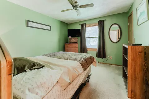 Bedroom - 727 Telulah Ave, Appleton, WI 54915 photo 1 of 5