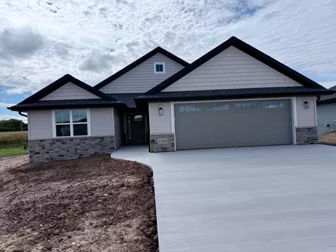 2790 Stelor Dr, Green Bay, WI 54311