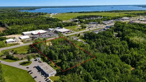 1342 E Green Bay St, Shawano, WI 54166