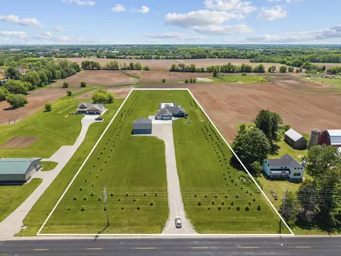 View/Area - 3007 Winnegamie Dr, Appleton, WI 54914 photo 1 of 10