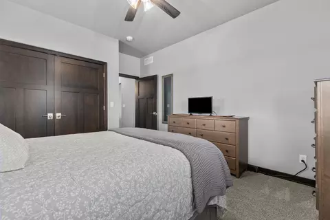 Bedroom - 3007 Winnegamie Dr, Appleton, WI 54914 photo 6 of 7