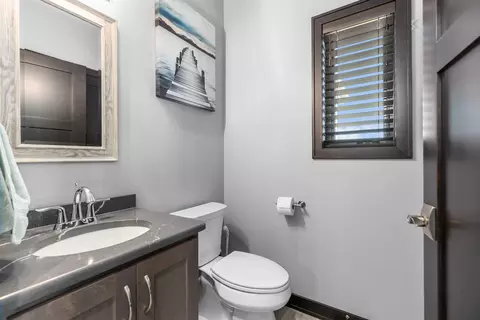 Bath - 3007 Winnegamie Dr, Appleton, WI 54914 photo 1 of 9