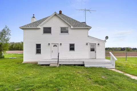 6257 Rosewood Rd, Algoma, WI 54201
