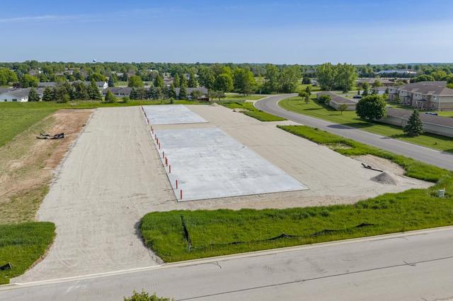1662 Swan Rd, De Pere, WI 54115