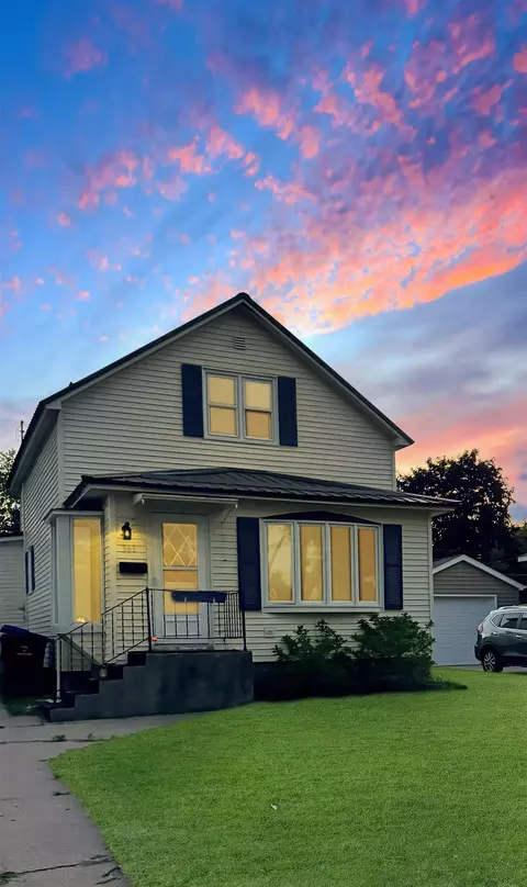 361 S Peck Ave, Peshtigo, WI 54157