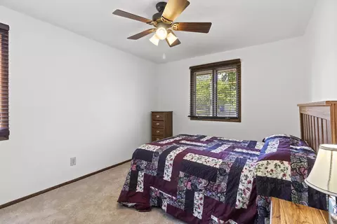 Bedroom - 933 E Capitol Dr, Appleton, WI 54911 photo 6 of 8