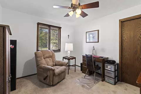Bedroom - 933 E Capitol Dr, Appleton, WI 54911 photo 7 of 8