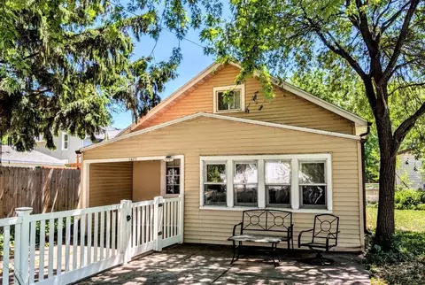 1421 W Bent Ave, Oshkosh, WI 54901