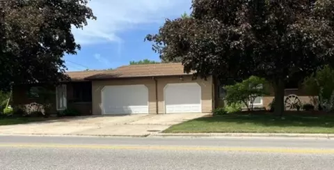 2802 Cormier Rd, Green Bay, WI 54313