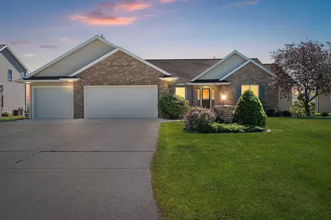 2133 Wheat Way, Green Bay, WI 54311