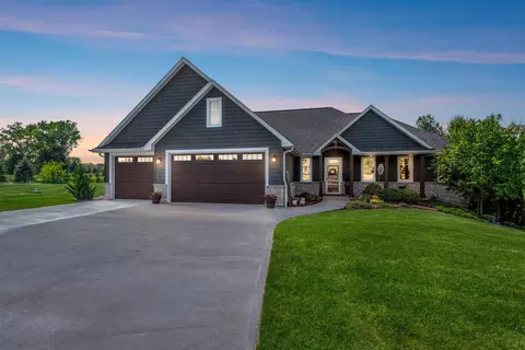 w7500 Cross Country Lane, Hortonville, WI 54944