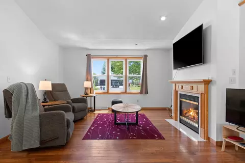 Living - w6034 Paige Way, Appleton, WI 54915 photo 3 of 3