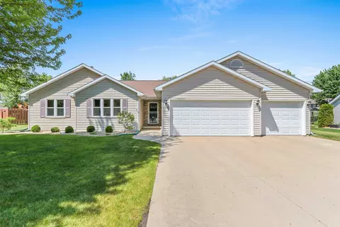 w6034 Paige Way, Appleton, WI 54915