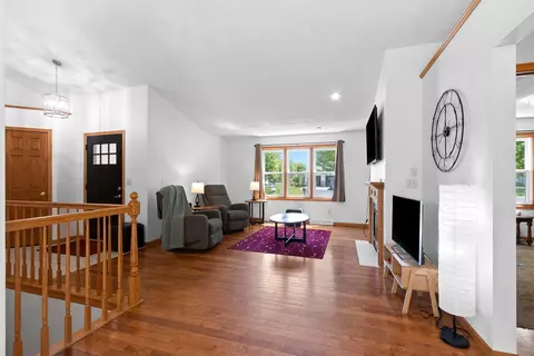 Living - w6034 Paige Way, Appleton, WI 54915 photo 2 of 3